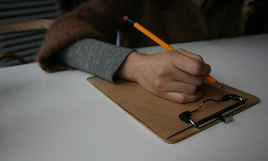 铜梁群主家文章代写案例